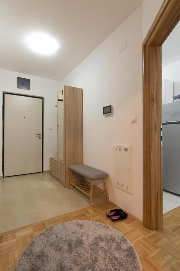 Apartman Carica Visoko Bagian luar foto