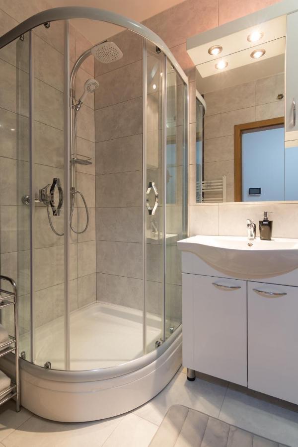 Apartman Carica Visoko Bagian luar foto